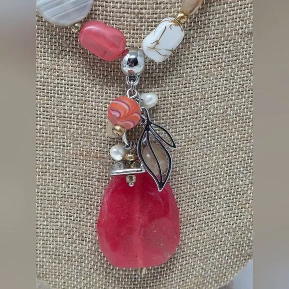 Chico's Chic Gemstone Statement Necklace Silver Tone Pink Adjustable NWOT - Picture 2 of 10